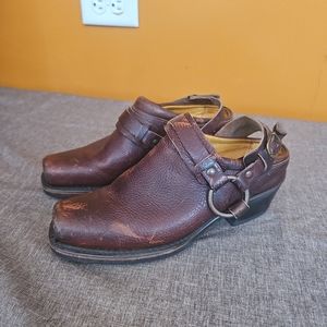 Frye Shoes 8.5